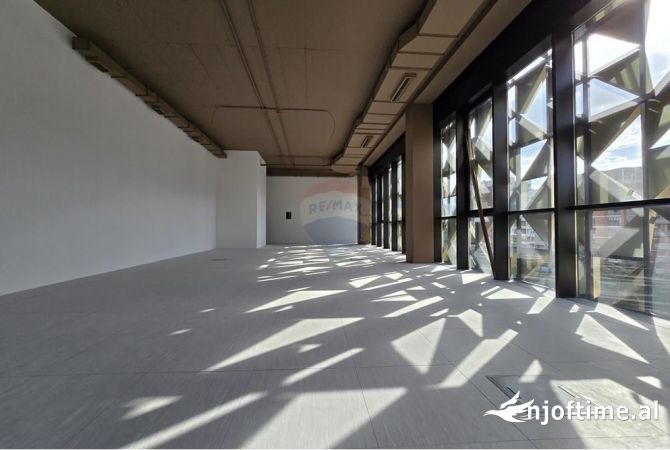 Jepet - Ambjent Zyrash - Me Qera - Bllok - Tirane