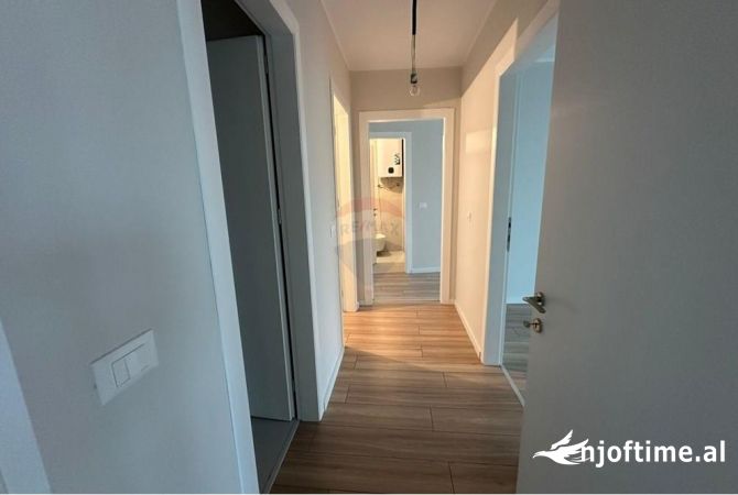 Jepet - Ambjent Zyrash - Me Qera - Liqeni i Tiranes - Tirane 