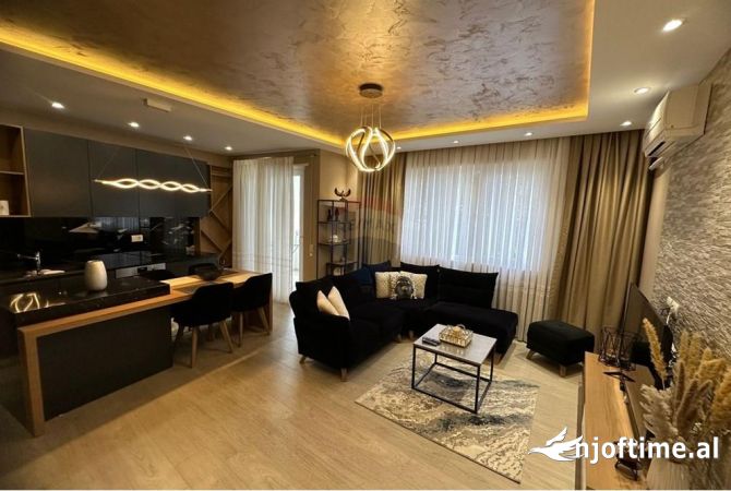 Shtepi me qera 2+1 ne Tirane - 800 Euro