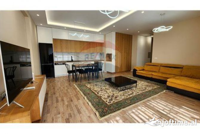 Shtepi me qera 2+1 ne Tirane - 1,200 Euro