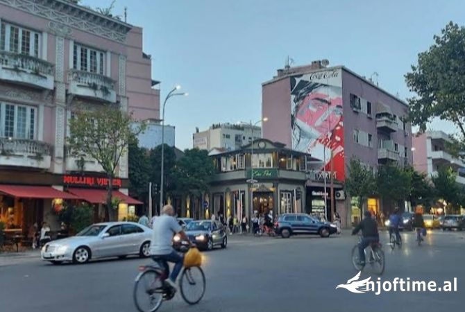 Ambient biznesi me qera 3+1 ne Tirane - 7,000 Euro