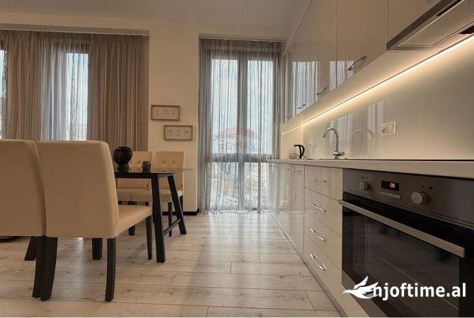 Shtepi me qera Apartament ne Tirane, 2+1, Mobilimi E mobiluar, Pagesa 1,400  Euro.