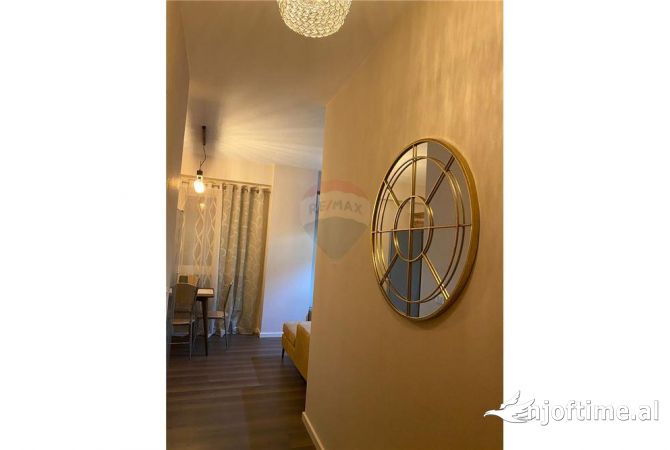 Shtepi me qera Apartament ne Tirane, 1+1, Mobilimi E mobiluar, Pagesa 600  Euro.