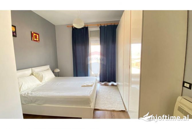 Shtepi me qera Apartament ne Tirane, 2+1, Mobilimi E mobiluar, Pagesa 800  Euro.