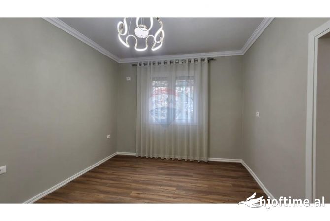Shtepi ne shitje 1+1 ne Tirane - 125,000 Euro