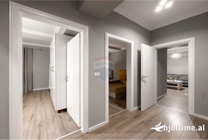 Shtepi me qera Apartament ne Tirane, 2+1, Mobilimi E mobiluar, Pagesa 850  Euro.