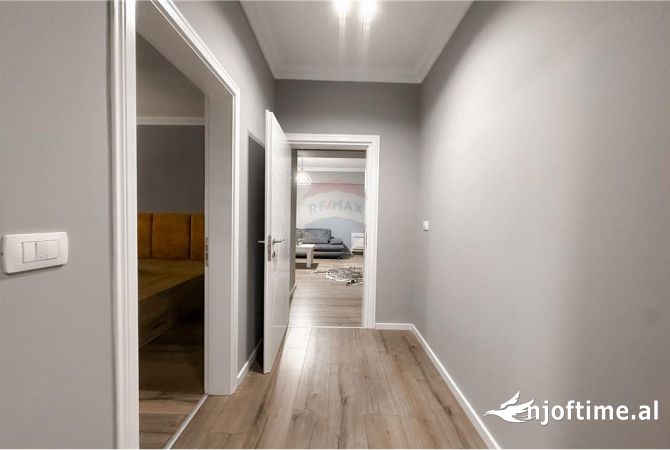 Shtepi me qera Apartament ne Tirane, 2+1, Mobilimi E mobiluar, Pagesa 850  Euro.