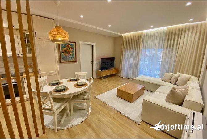 Shtepi me qera Apartament ne Tirane, 2+1, Mobilimi E mobiluar, Pagesa 1,200  Euro.