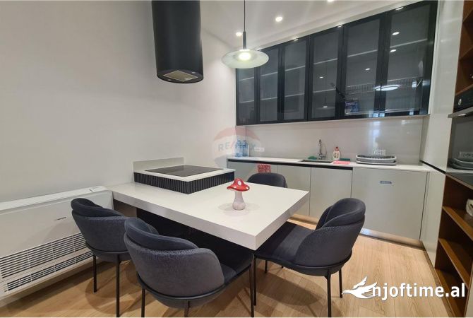 Shtepi me qera Apartament ne Tirane, 1+1, Mobilimi E mobiluar, Pagesa 800  Euro.