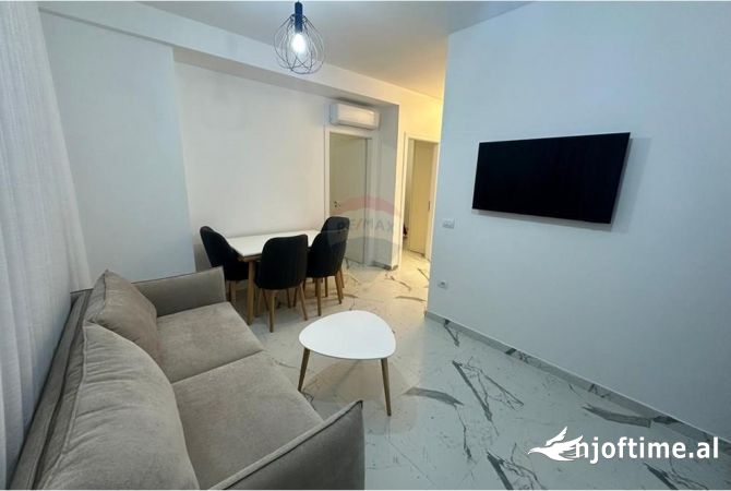 Shtepi me qera Apartament ne Tirane, 2+1, Mobilimi E mobiluar, Pagesa 750  Euro.