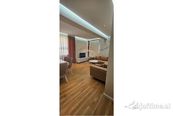 Shtepi me qera 1+1 ne Tirane - 700 Euro