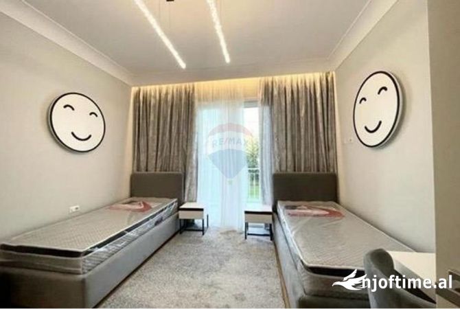 Shtepi me qera 2+1 ne Tirane - 1,600 Euro