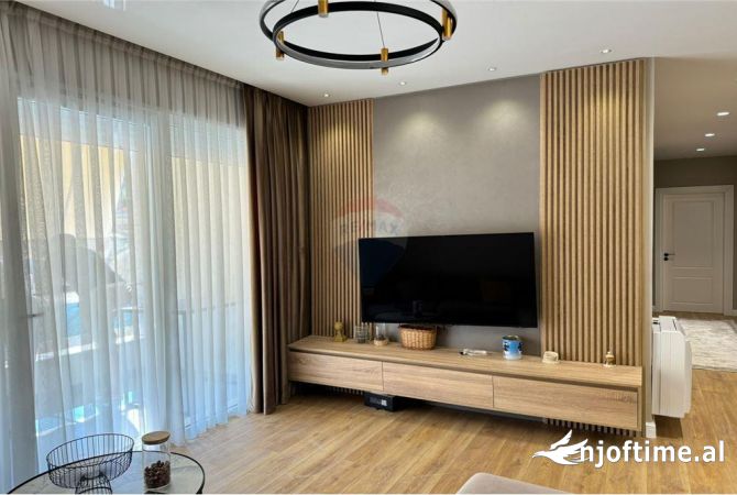 Shtepi ne shitje Apartament ne Tirane, 2+1, Mobilimi E mobiluar, Pagesa 220,000  Euro.