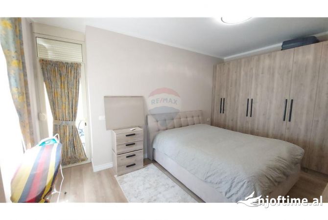 Shtepi me qera Apartament ne Tirane, 1+1, Mobilimi E mobiluar, Pagesa 550  Euro.