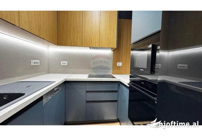 Shtepi me qera Apartament ne Tirane, 2+1, Mobilimi E mobiluar, Pagesa 1,000  Euro.