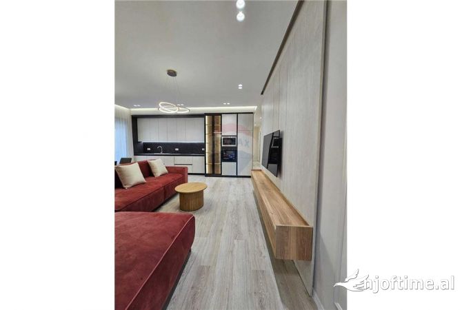Shtepi me qera Apartament ne Tirane, 2+1, Mobilimi E mobiluar, Pagesa 1,500  Euro.