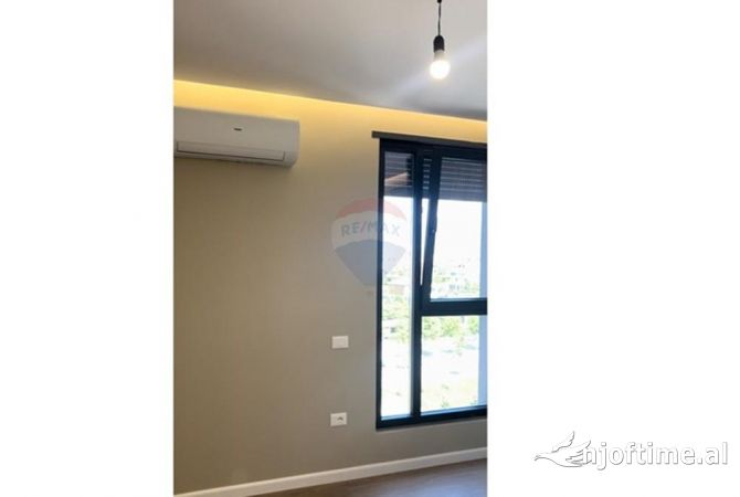 Shtepi ne shitje Apartament ne Tirane, 2+1, Mobilimi Bosh, pa mobiluar, Pagesa 191,000  Euro.