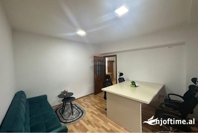 Zyre - Me Qera - Pazari i Ri - Tirane 