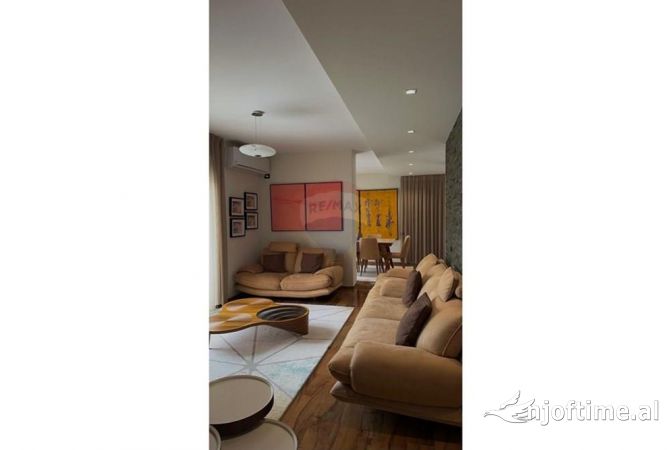 Shtepi me qera 3+1 ne Tirane - 1,100 Euro