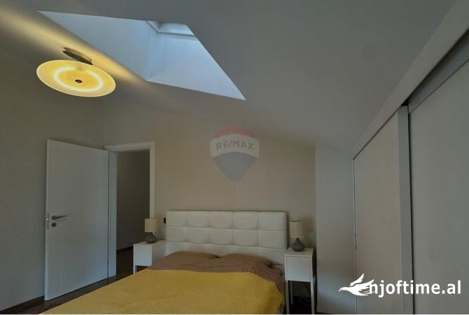 Shtepi me qera Apartament ne Tirane, 3+1, Mobilimi E mobiluar, Pagesa 1,100  Euro.