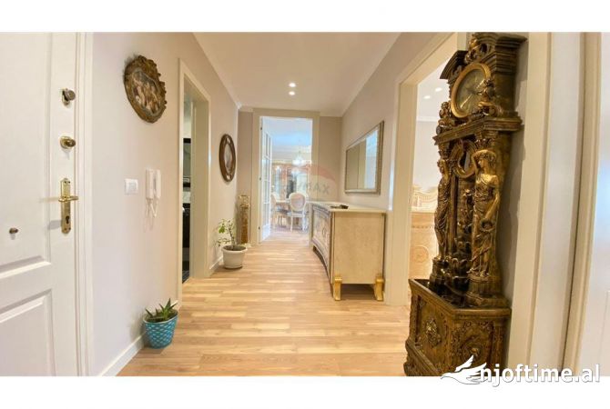 Shtepi me qera Apartament ne Tirane, 2+1, Mobilimi E mobiluar, Pagesa 1,200  Euro.