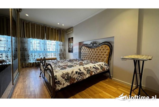 Shtepi me qera Apartament ne Tirane, 2+1, Mobilimi E mobiluar, Pagesa 1,200  Euro.
