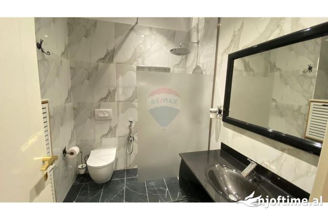 Shtepi me qera Apartament ne Tirane, 2+1, Mobilimi E mobiluar, Pagesa 1,200  Euro.