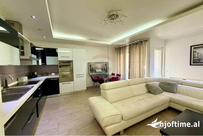 Shtepi ne shitje 2+1 ne Tirane - 210,000 Euro