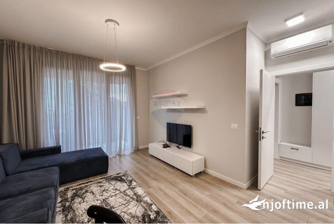 Shtepi ne shitje Apartament ne Tirane, 2+1, Mobilimi E mobiluar, Pagesa 349,000  Euro.