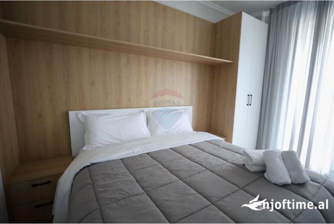 Shtepi ne shitje Apartament ne Tirane, 2+1, Mobilimi E mobiluar, Pagesa 349,000  Euro.