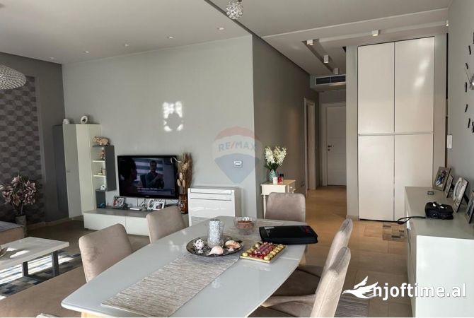 Shtepi me qera 2+1 ne Tirane - 1,200 Euro