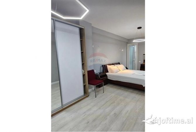 Shtepi ne shitje Apartament ne Tirane, 2+1, Mobilimi E mobiluar, Pagesa 265,000  Euro.