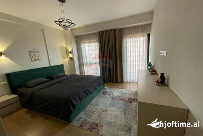 Shtepi ne shitje Apartament ne Tirane, 2+1, Mobilimi E mobiluar, Pagesa 330,000  Euro.