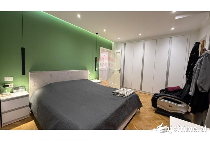 Casa in vendita 3+1 a Tirana - 268,000 Euro