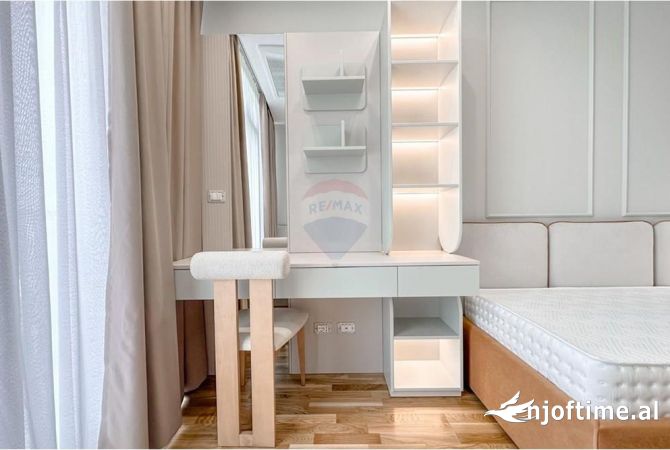 Shtepi me qera Apartament ne Tirane, 2+1, Mobilimi E mobiluar, Pagesa 2,000  Euro.