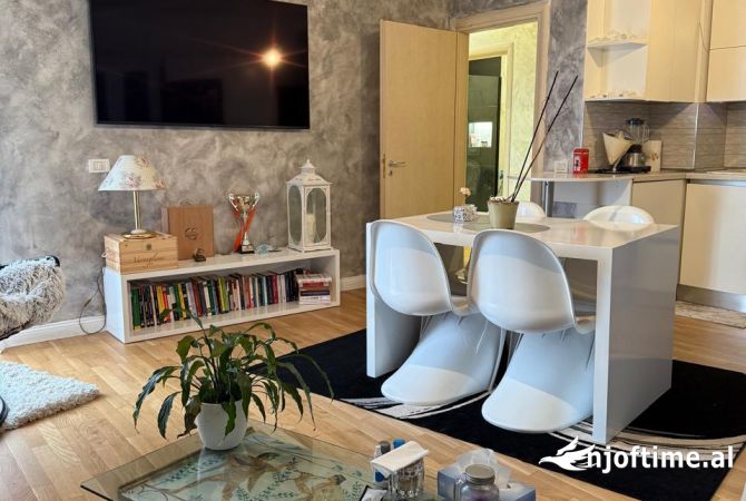 Shtepi me qera 2+1 ne Tirane - 600 Euro
