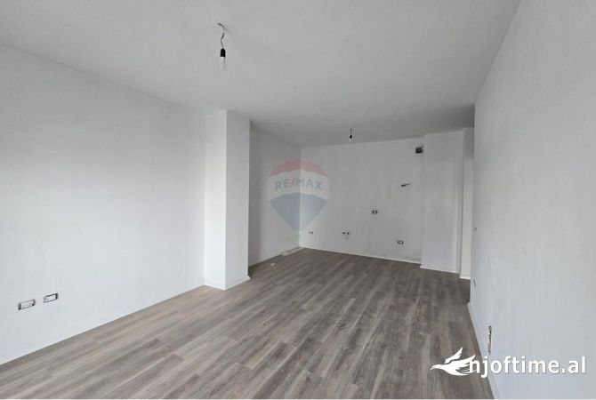 Shtepi ne shitje 1+1 ne Tirane - 115,000 Euro