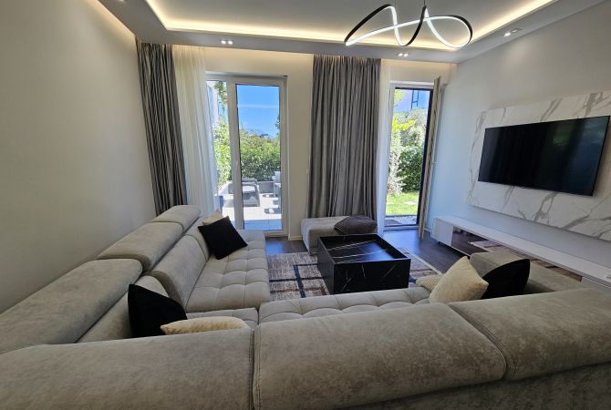 Shtepi me qera 2+1 ne Tirane - 2,000 Euro