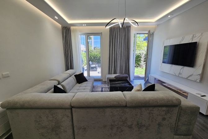 Shtepi me qera Apartament ne Tirane, 2+1, Mobilimi E mobiluar, Pagesa 2,000  Euro.