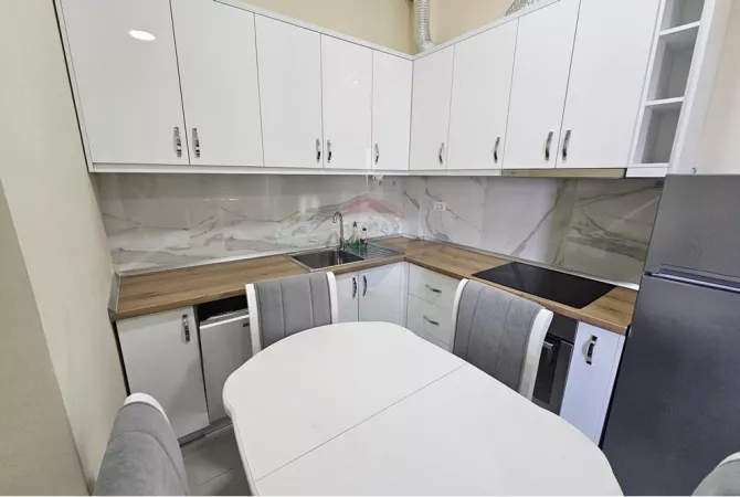 Shtepi me qera 2+1 ne Tirane - 500 Euro