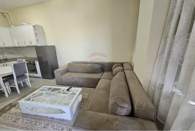 Shtepi me qera 2+1 ne Tirane - 500 Euro