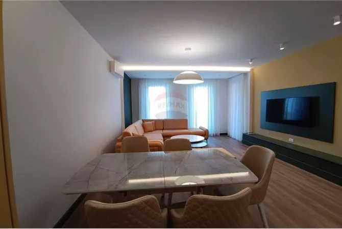 Shtepi me qera 2+1 ne Tirane - 1,200 Euro