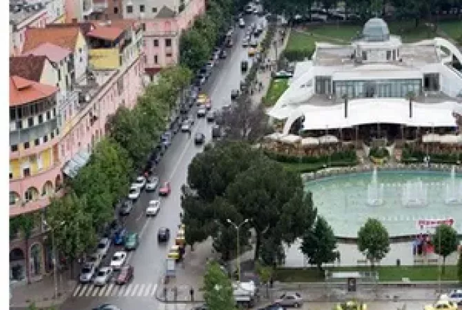 Ambient biznesi me qera 1+1 ne Tirane - 3,000 Euro