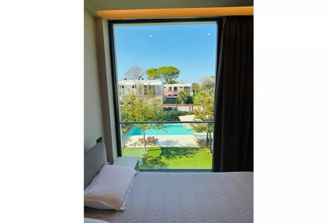 Shtepi ne shitje Vila Luksoze ne Durres, 5+1, Mobilimi E mobiluar, Pagesa 835,000  Euro.