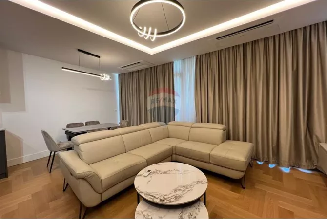 Shtepi me qera 2+1 ne Tirane - 2,000 Euro