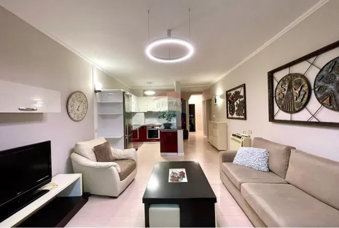 Shtepi me qera 2+1 ne Tirane - 700 Euro