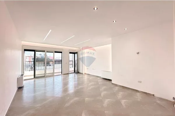 Ambient biznesi me qera 3+1 ne Tirane - 1,500 Euro