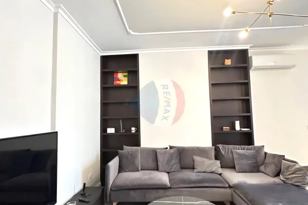 Shtepi me qera 2+1 ne Tirane - 800 Euro