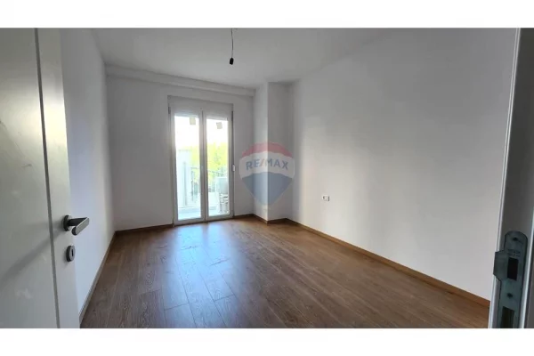 Shtepi ne shitje 2+1 ne Tirane - 385,000 Euro