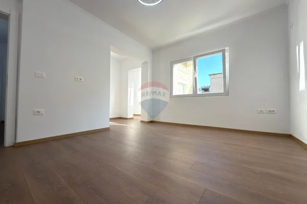 Shtepi ne shitje 2+1 ne Tirane - 149,000 Euro
